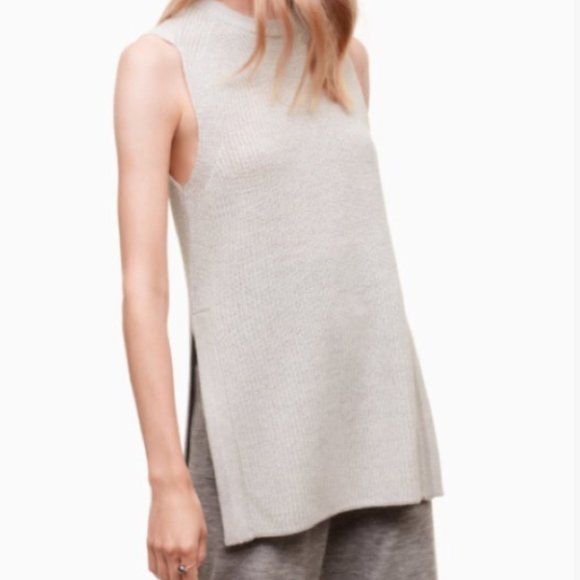 Palmier Sweater Vest (Oatmeal/Grey) - Picture 1 of 5